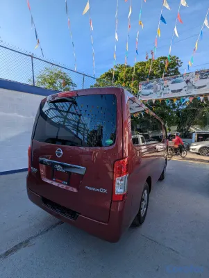 2020 Nissan NV — foto 4 / 10