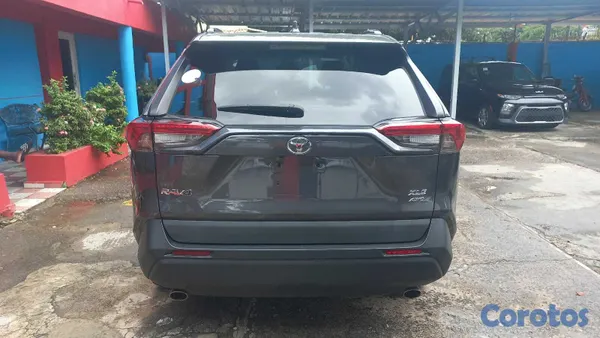 2021 Toyota Rav-4 — foto 14 / 16