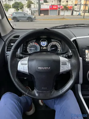 2019 Isuzu Mux — foto 11 / 13