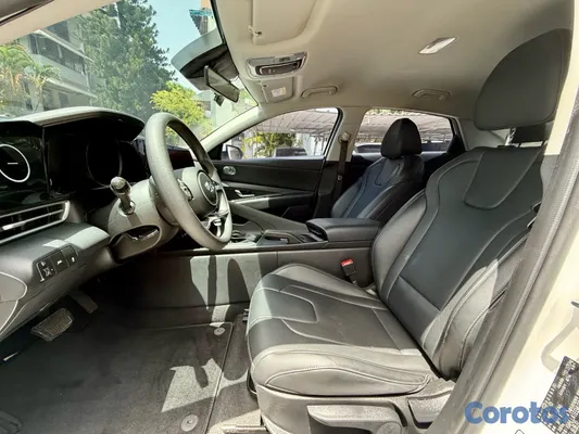 2021 Hyundai Avante — foto 6 / 12