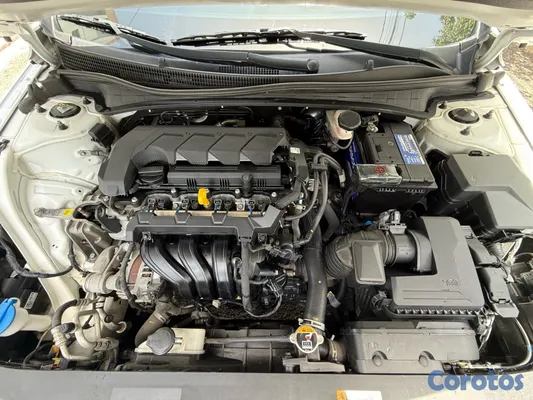 2021 Hyundai Avante — foto 9 / 12