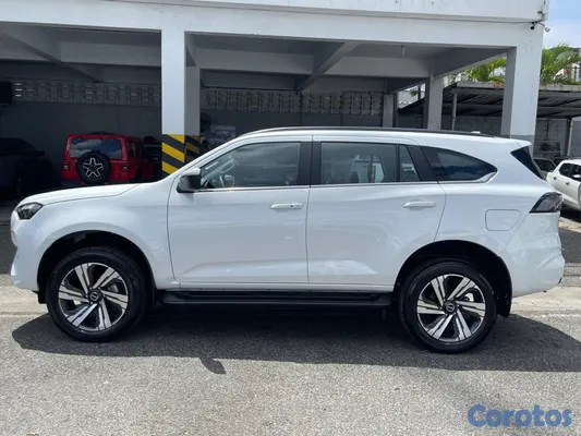 2026 Isuzu Mux — foto 5 / 10