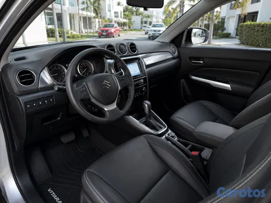 2023 Suzuki Vitara — foto 6 / 6