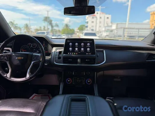2021 Chevrolet Suburban — foto 5 / 9