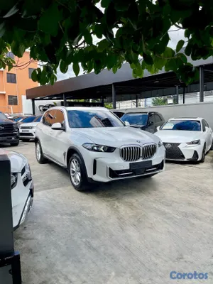 2024 BMW Serie X — foto 2 / 9
