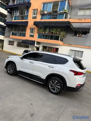 2019 Hyundai Santa Fe — foto 3 / 13