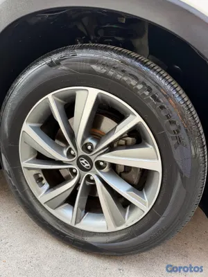 2019 Hyundai Santa Fe — foto 7 / 13