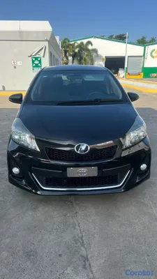 2012 Toyota Vitz — foto 2 / 10