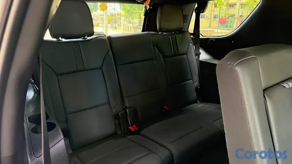 2025 Chevrolet Tahoe — foto 11 / 14