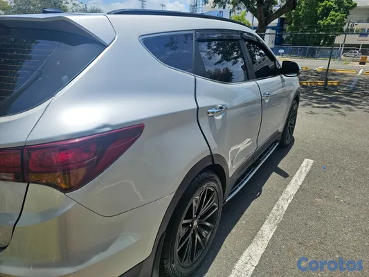 2016 Hyundai Santa Fe — foto 6 / 18