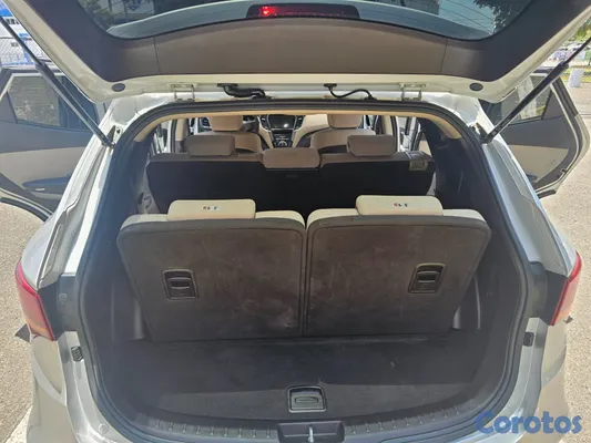 2016 Hyundai Santa Fe — foto 7 / 18