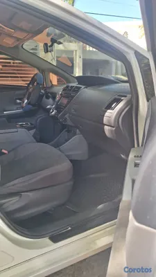 2014 Toyota Prius — foto 4 / 16