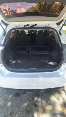2014 Toyota Prius — foto 12 / 16