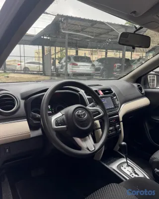 2024 Toyota Rush — foto 6 / 8