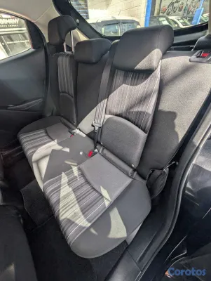 2020 Mazda 2 — foto 6 / 15