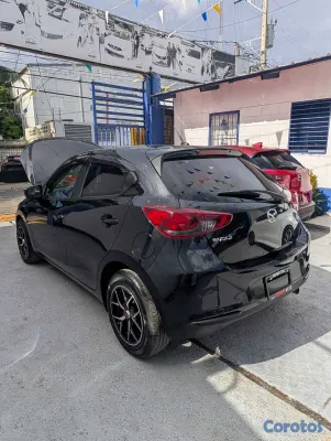 2020 Mazda 2 — foto 9 / 15