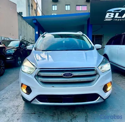 2019 Ford Escape — foto 2 / 10