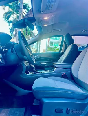 2019 Ford Escape — foto 9 / 10