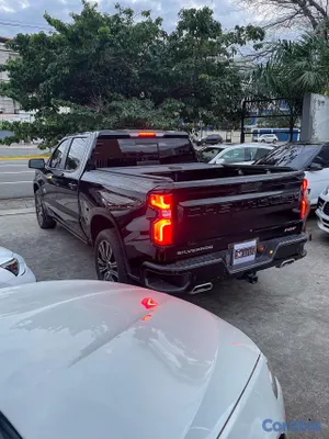2021 Chevrolet Silverado — foto 7 / 8