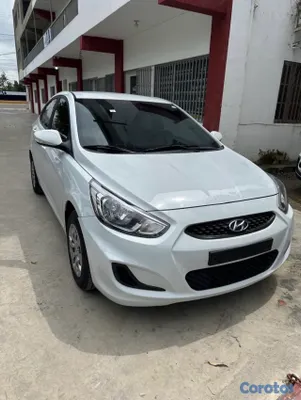 2019 Hyundai Accent — foto 1 / 4