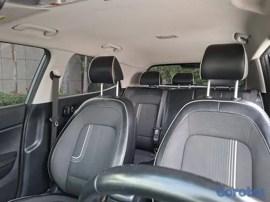2022 Hyundai Venue — foto 8 / 12