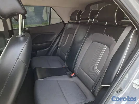 2022 Hyundai Venue — foto 10 / 12