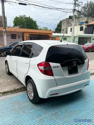 2012 Honda Fit — foto 6 / 10