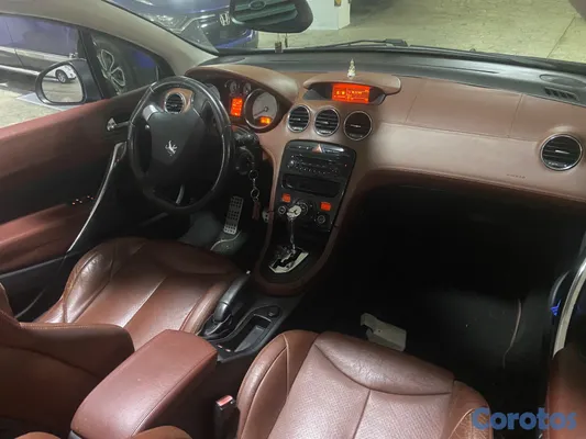 2011 Peugeot 308 — foto 8 / 10