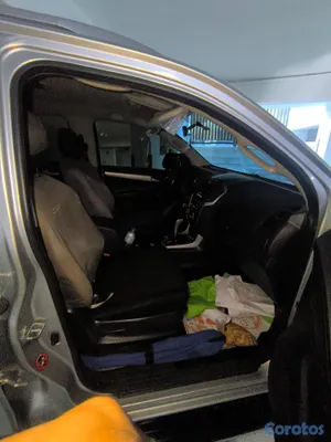 2013 Isuzu Dmax — foto 3 / 8