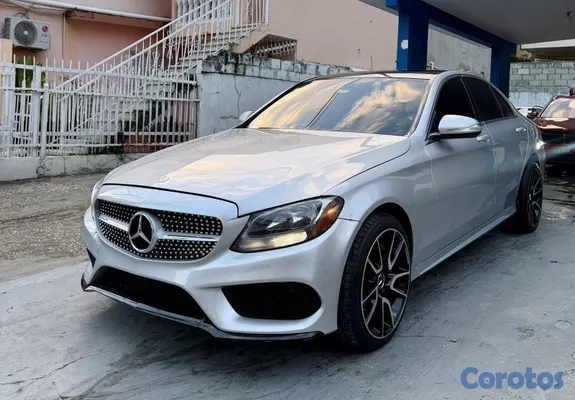 2015 Mercedes-Benz Clase C — foto 4 / 12