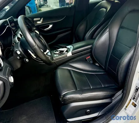 2015 Mercedes-Benz Clase C — foto 9 / 12