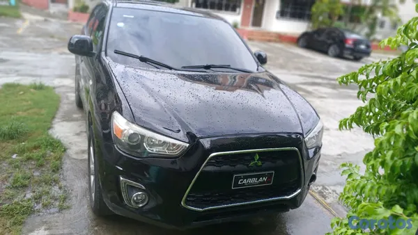 2015 Mitsubishi Outlander — foto 2 / 15