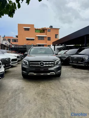 2020 Mercedes-Benz Clase GLB — foto 2 / 14