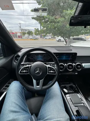 2020 Mercedes-Benz Clase GLB — foto 10 / 14