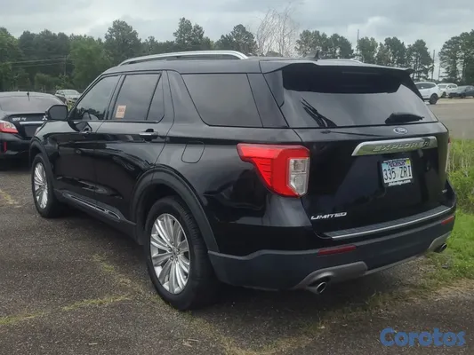 2021 Ford Explorer — foto 8 / 16