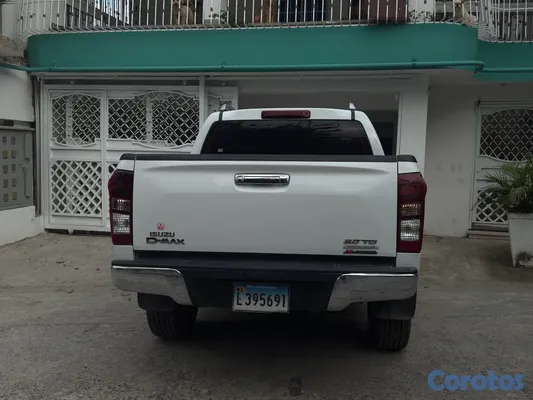 2019 Isuzu Dmax — foto 6 / 8
