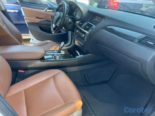 2015 BMW Serie X — foto 7 / 10