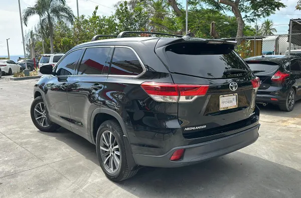 2019 Toyota Highlander — foto 6 / 7