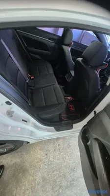 2018 Hyundai Elantra — foto 7 / 9