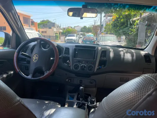 2007 Toyota Hilux — foto 5 / 7