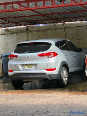 2017 Hyundai Tucson — foto 5 / 8