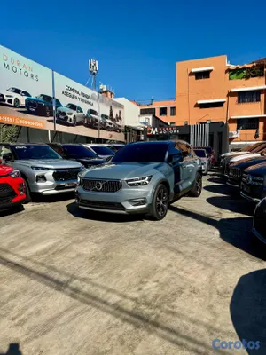 2022 Volvo XC-40 T4 Inscription