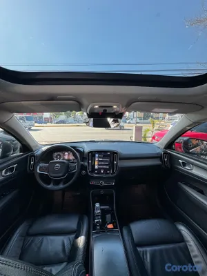 2022 Volvo XC-40 T4 Inscription — foto 4 / 12