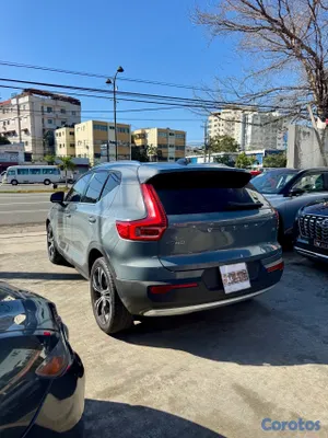 2022 Volvo XC-40 T4 Inscription — foto 6 / 12