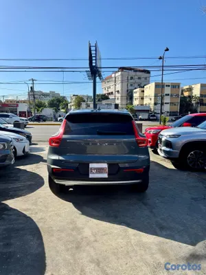 2022 Volvo XC-40 T4 Inscription — foto 8 / 12