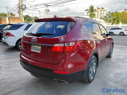 2016 Hyundai Santa Fe — foto 5 / 10