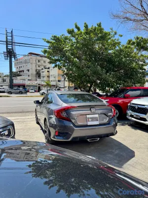 2019 Honda Civic — foto 8 / 13