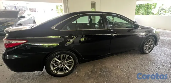 2016 Toyota Camry — foto 2 / 8
