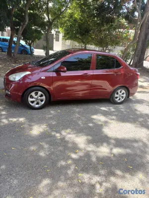 2019 Hyundai Grand I 10 — foto 4 / 10
