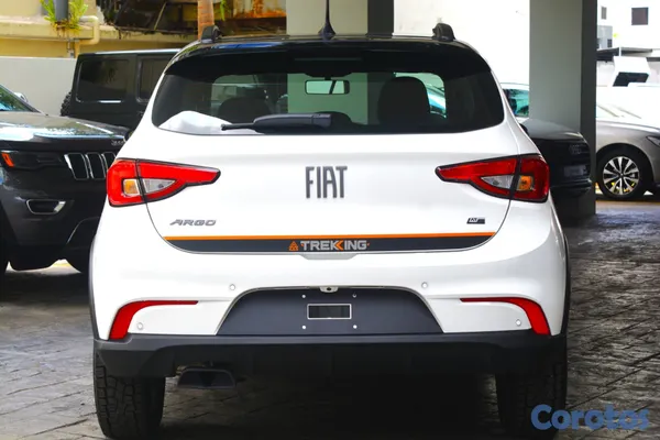 2024 Fiat ARGO TREKKING — foto 5 / 10